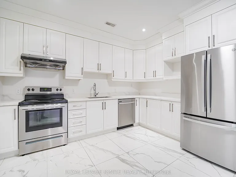 300 Cornelius Pkwy #BASEMENT — Photo 2