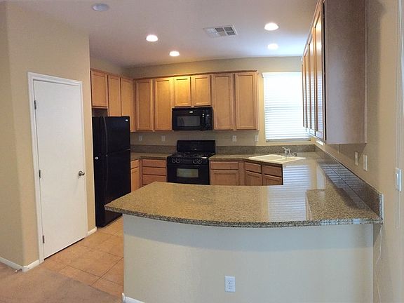 5th image of 2404 Farm Bridge Ave