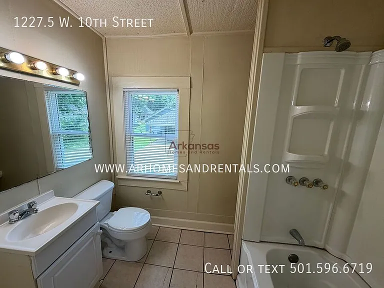 1227.5 W 10th St — Photo 6