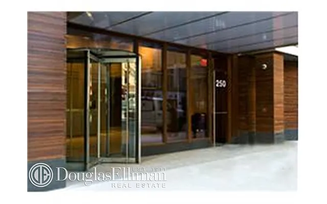 Rented by Douglas Elliman | media 38