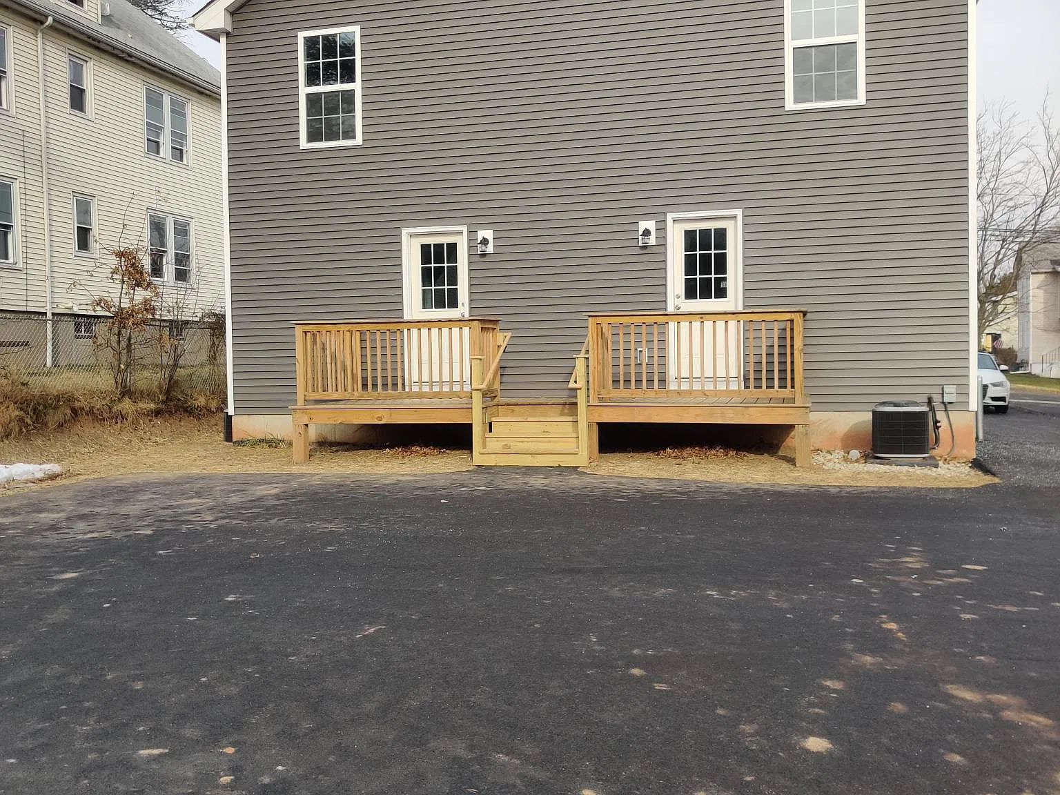 3 bed, 1.5 bath, 1030 sqft, $2,150 — Photo 2