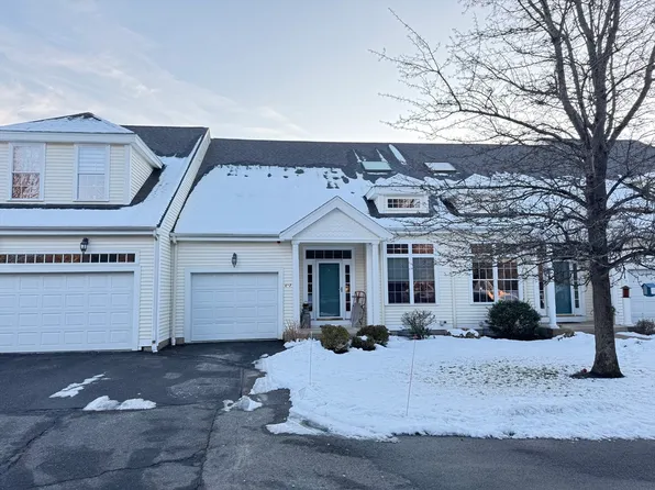 6 Kingson Ln Unit 2, Medway, MA 02053