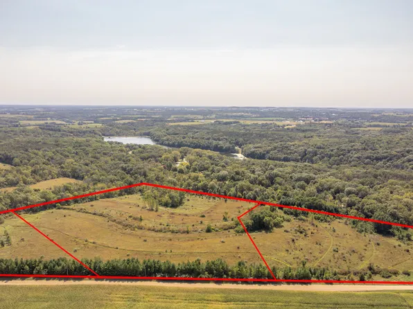 TRACT Pin Hook Rd #B, Lena, IL 61048