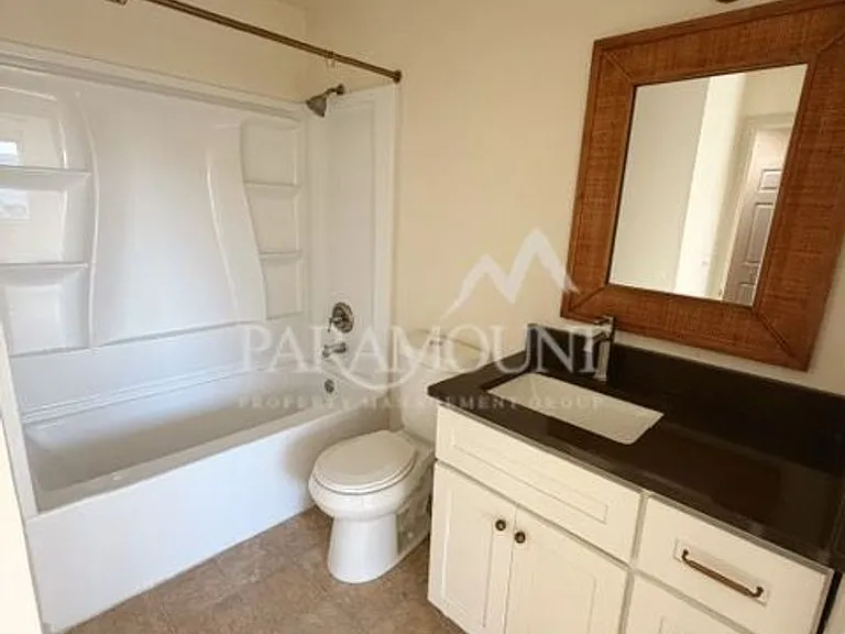 155 Myreboe St NE #10-J — Photo 15