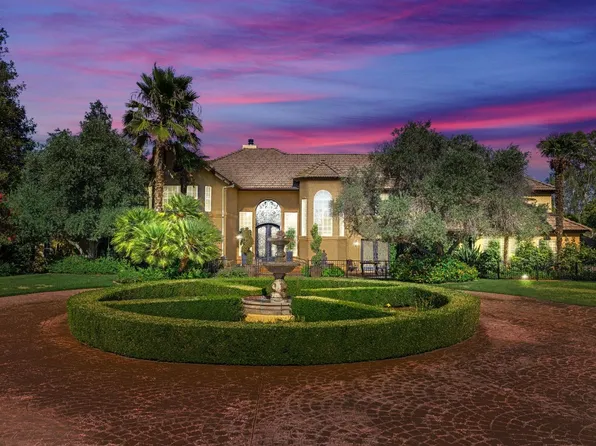 5334 N Marjan Ave, Clovis, CA 93619