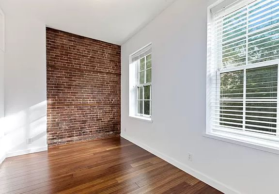 4th image of 66 Cranberry St