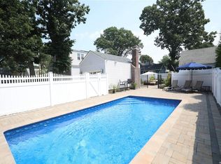 197 Elsie Ave, Merrick, NY 11566