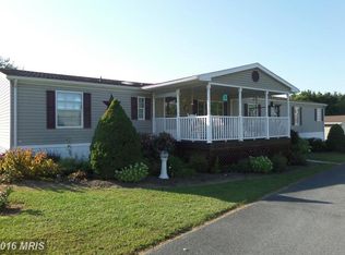 312 Runnymeade Rd, Bunker Hill, WV 25413