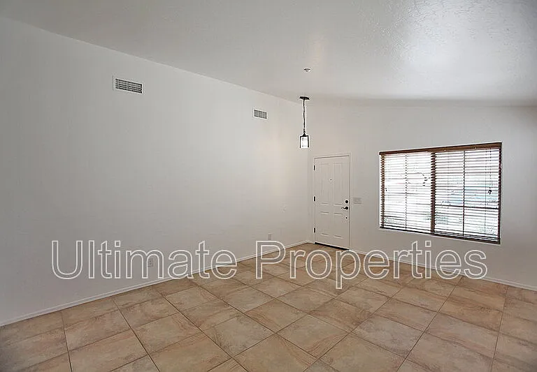 15313 N 104th Way — Photo 5