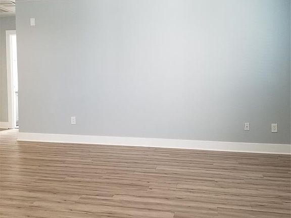 5th image of 814 N Wilmington Blvd #1/2