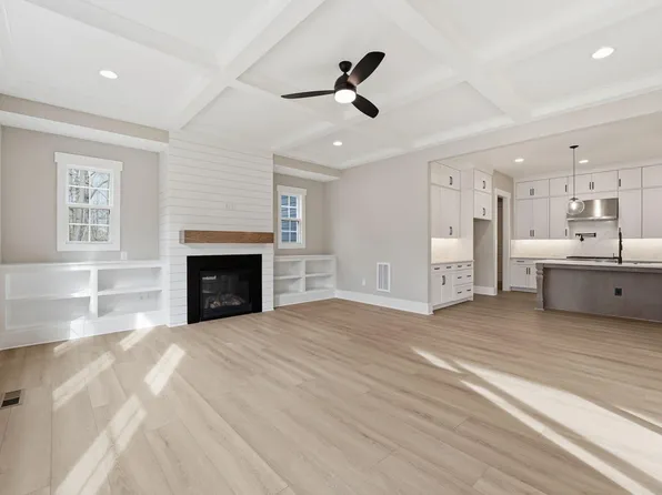318 Ivy Ridge Rd, Chapel Hill, NC 27516