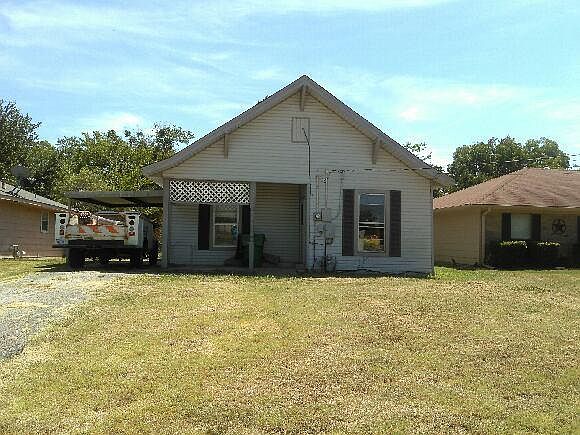 1st image of 3309 Mitchell St