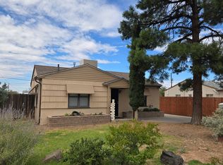 1835 Palomas Dr NE, Albuquerque, NM 87110