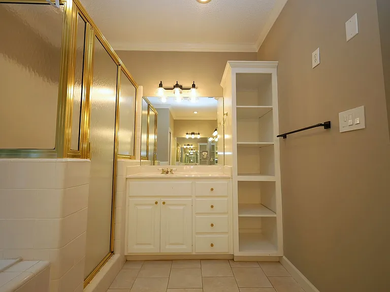 1054 Ridge Rd — Photo 21