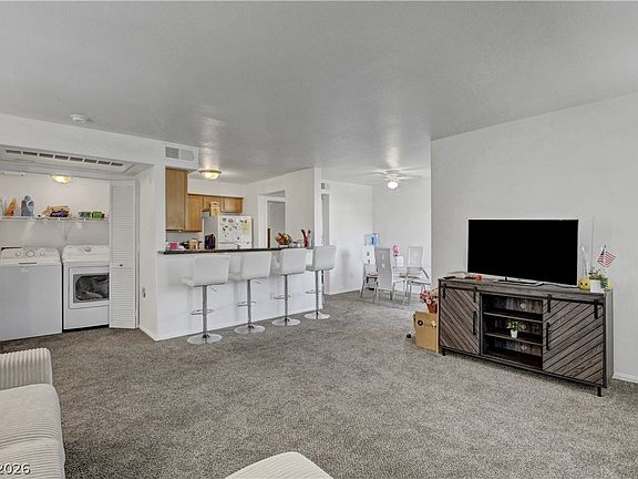 5th image of 3145 E Flamingo Rd APT 1124