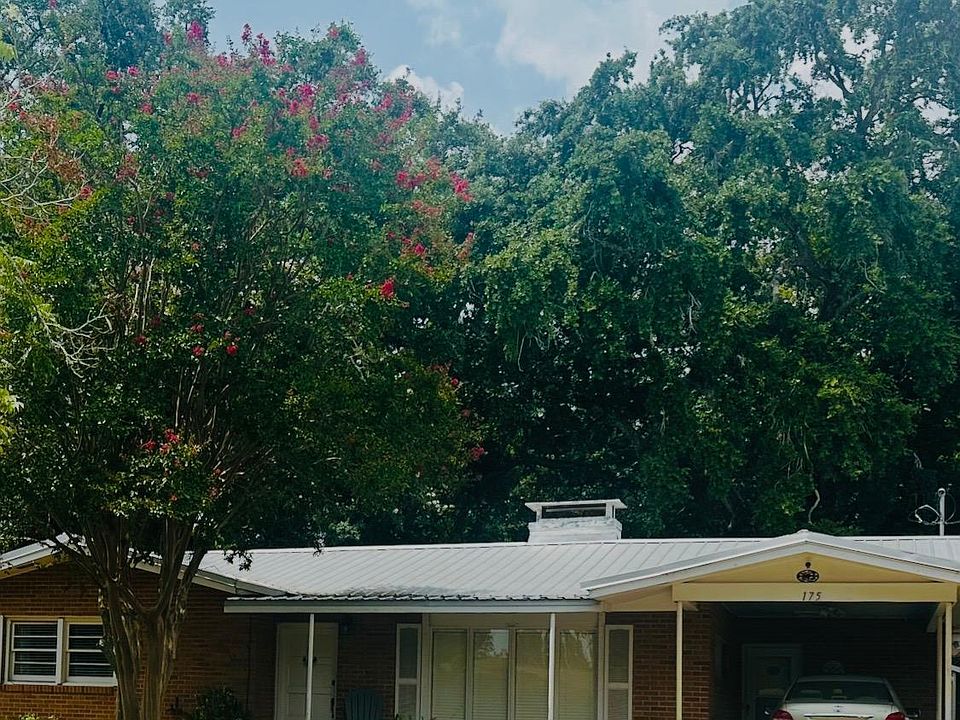 1st image of 175 Brady Dr