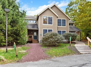 440 Maple Ct, Tannersville, PA 18372