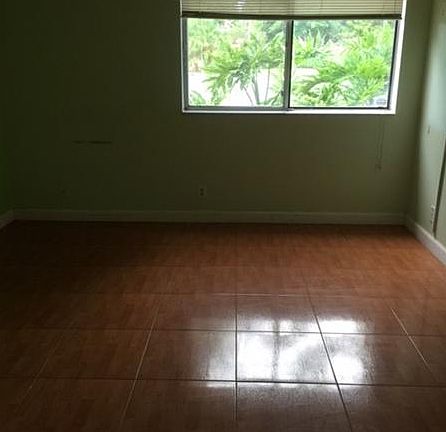 5th image of 3370 Pinewalk Dr N APT 1218