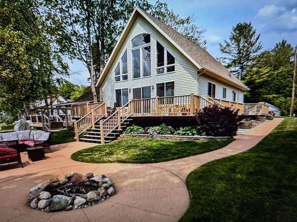 2871 Lakeshore Dr