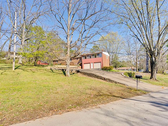 3rd image of 1109 James Blvd