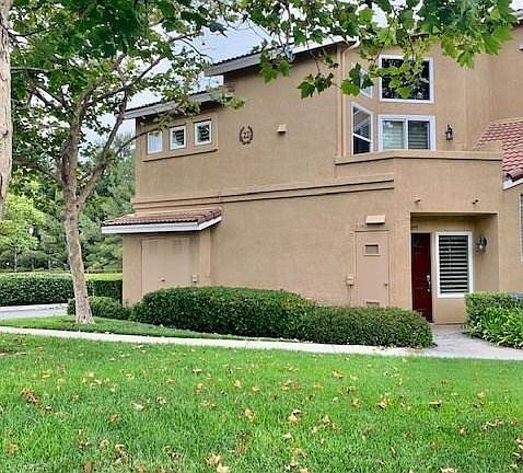 3rd image of 1095 S Gibraltar Ave