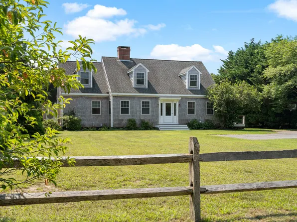 5 Katama Dr, Edgartown, MA 02539