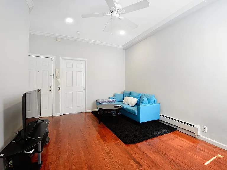 519 Willow Ave #2 — Photo 8