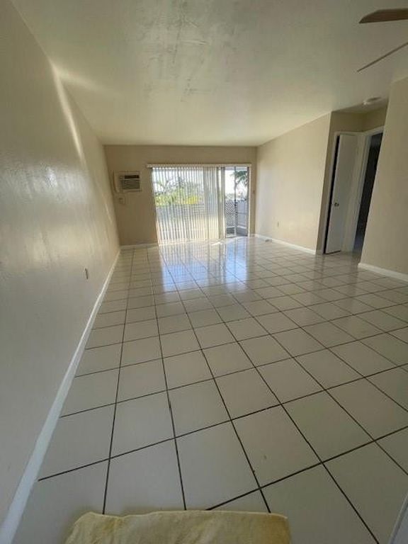 1711 S Cypress Rd, photo 8