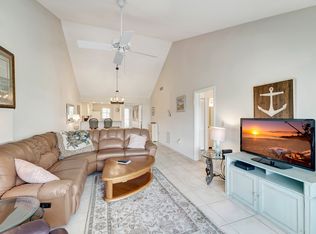 456 Cerromar Rd UNIT 270, Venice, FL 34293