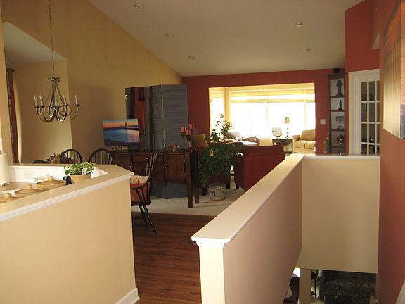4th image of 3935 Pemberton Ct SE