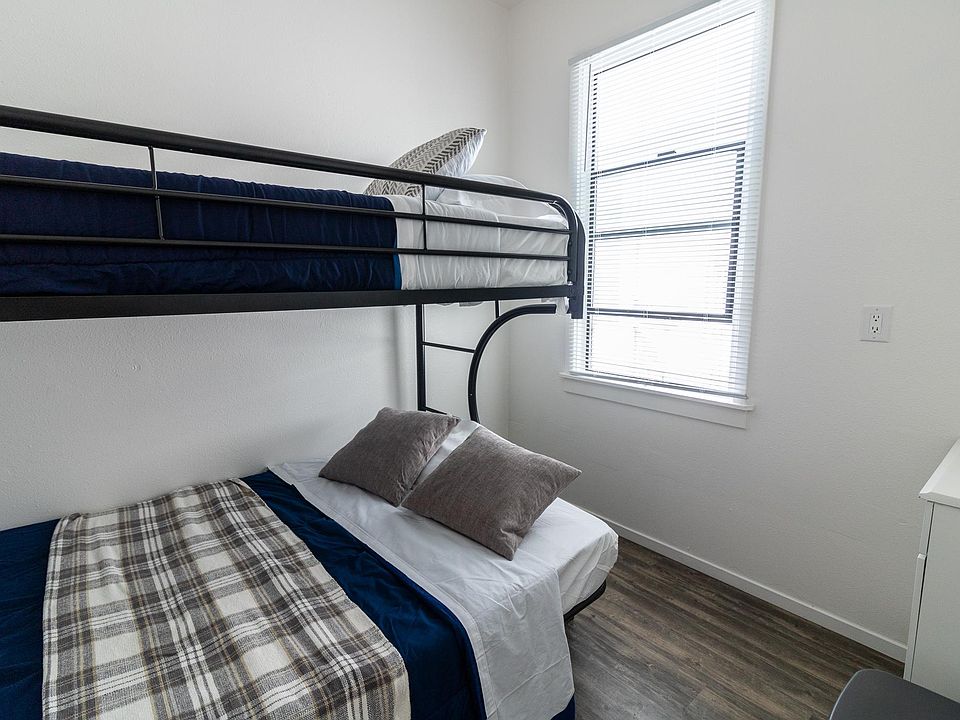 1st image of 1080 Folsom St #43