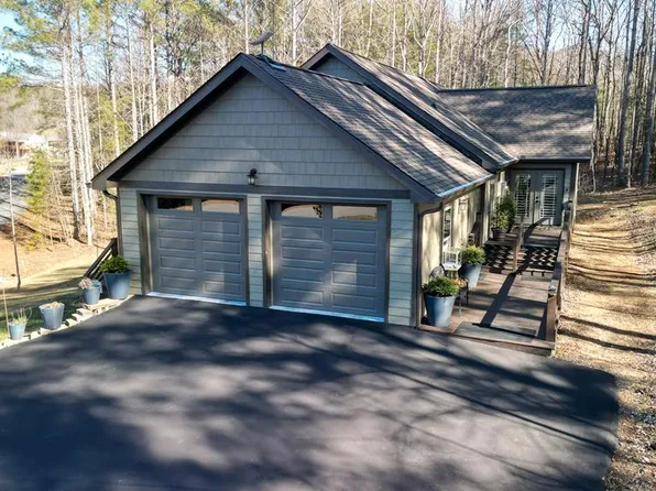 105 Loftis Mountain Rd, Blairsville, GA 30512