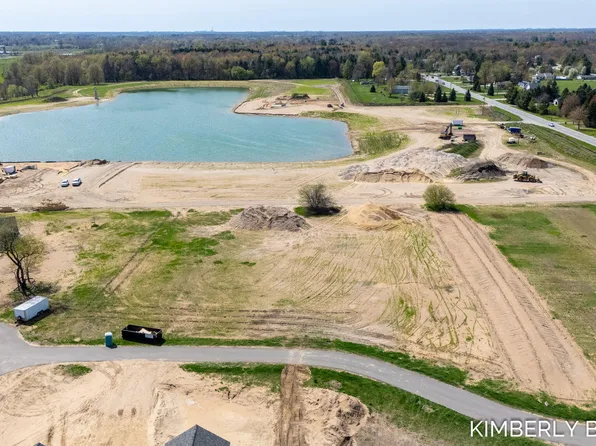 6562 Fillmore St, Allendale, MI 49401