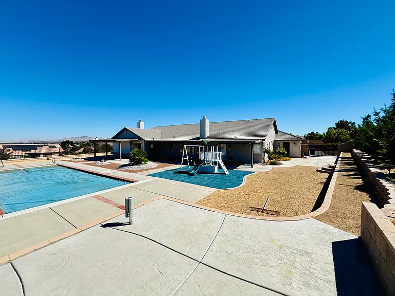12552 Overlook Rd — Photo 43