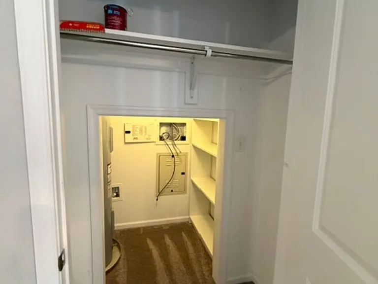 1609 Apsley Ct — Photo 42