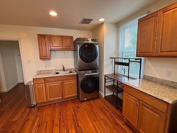 5th image of 1421 Sulphur Spring Rd