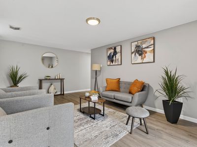 3 Louisburg Sq APT 1, Nashua, NH, 03060