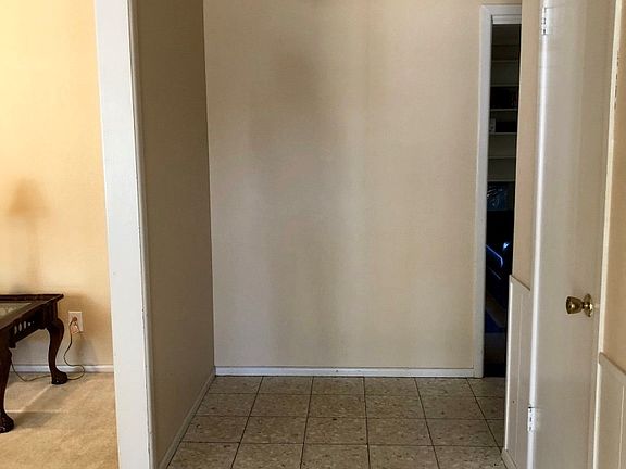 4th image of 2504 Camarie Ave