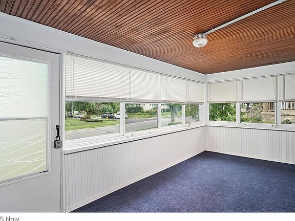 3rd image of 1646 Glenmount Ave