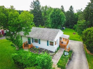 163 Oakville Rd, Beaver Falls, PA 15010