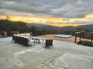 40903 Jean Rd E, Oakhurst, CA 93644