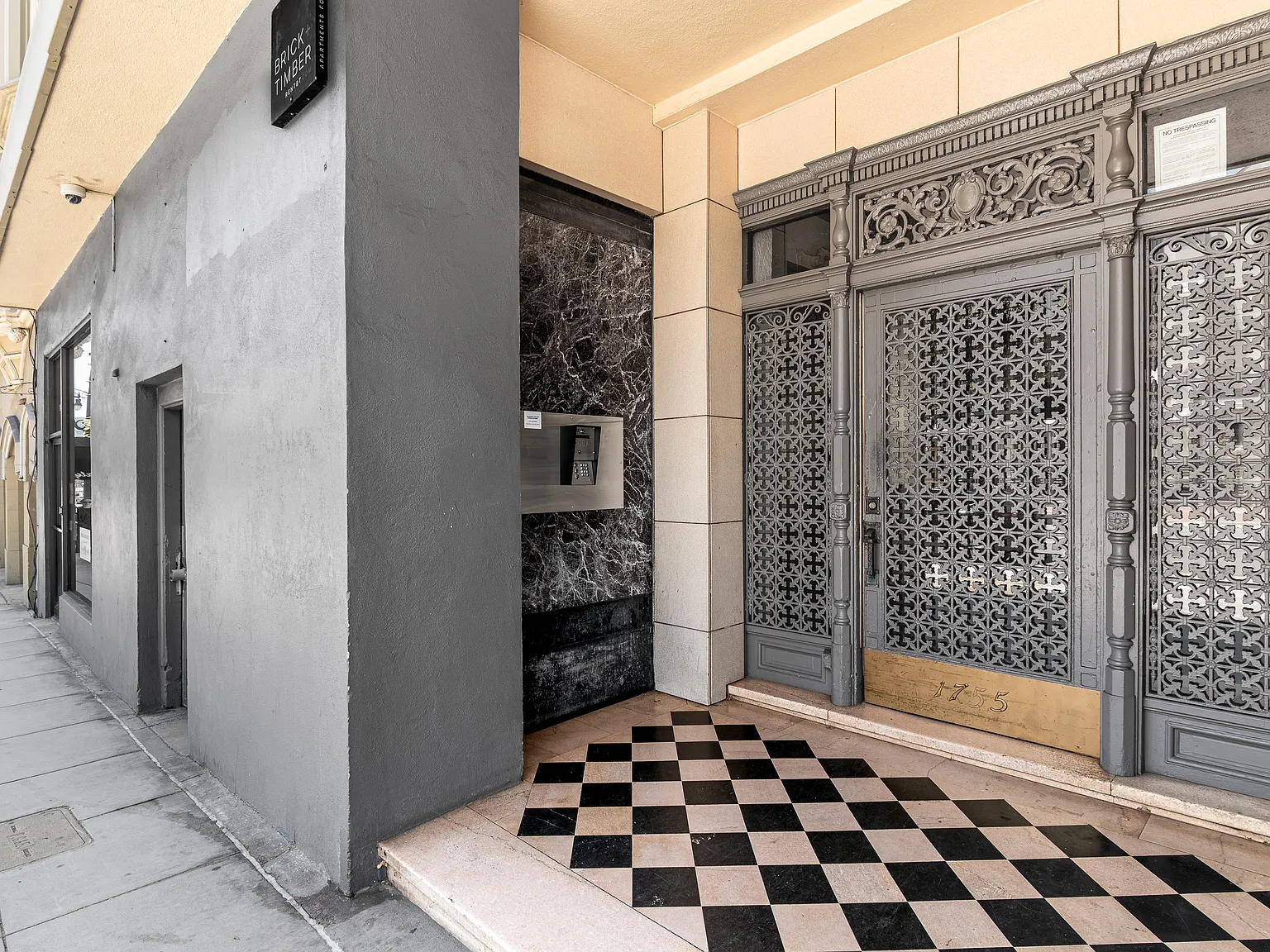 1755 Van Ness Avenue — Photo 3