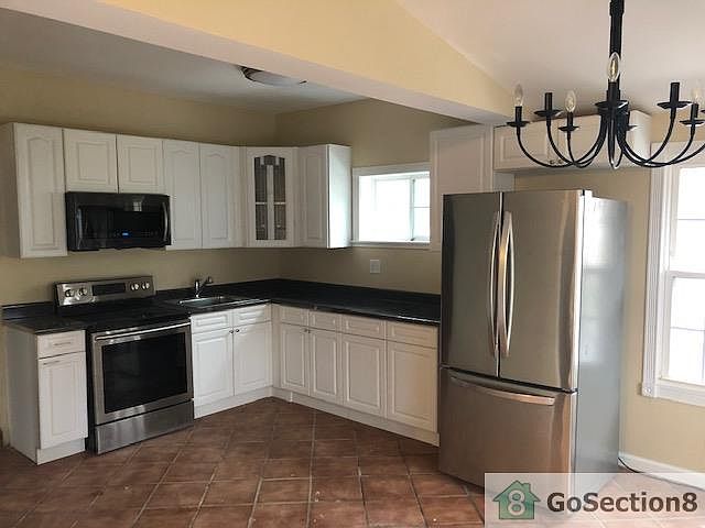 2nd image of 593 Main St
