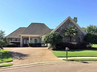 428 Providence Dr, Brandon, MS 39042
