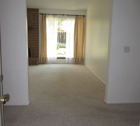 3rd image of 398 N Martha Ave