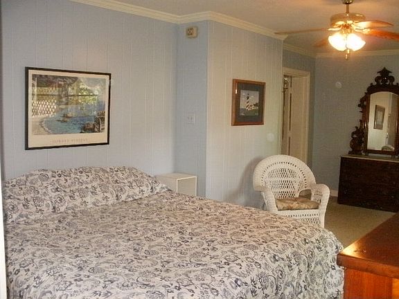 4th image of 502 Cedarbrooke Ln