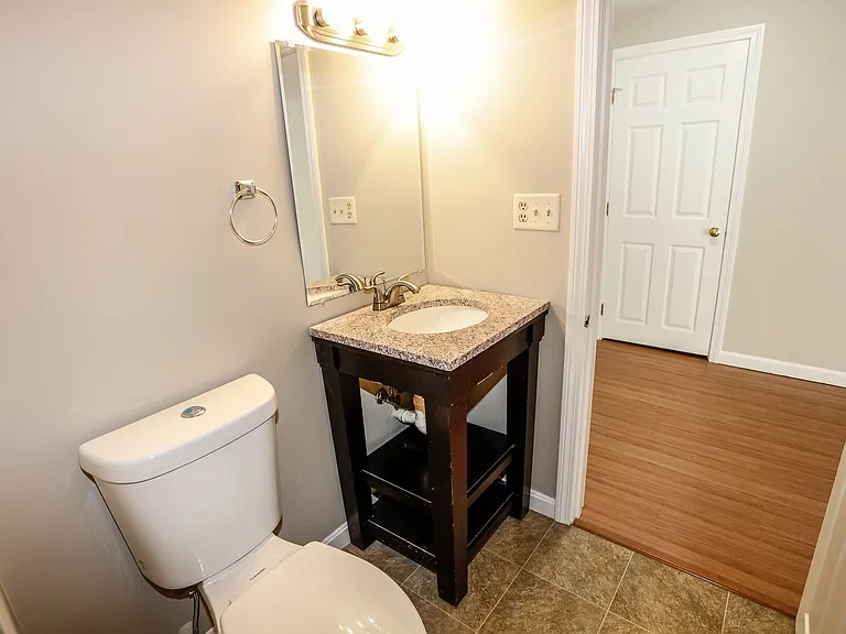 14 E Ridge Rd — Photo 4