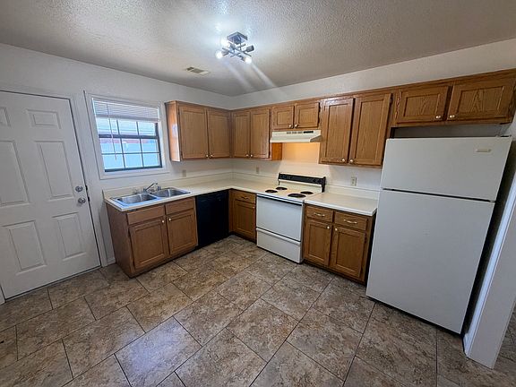 3rd image of 1105 N 40th St #2