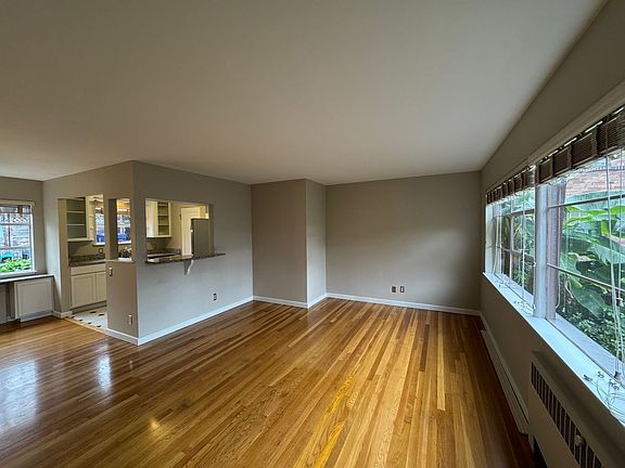3rd image of 314 N G St APT C1