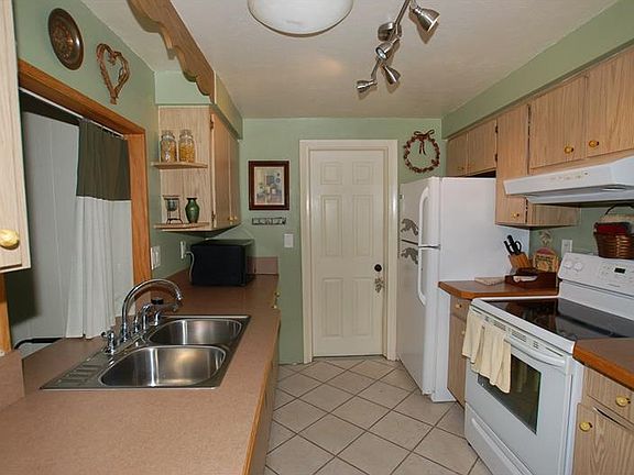 5th image of 848 41st St